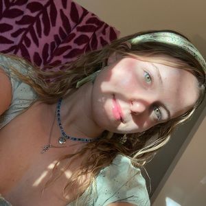 Meet your Posher, Juniper